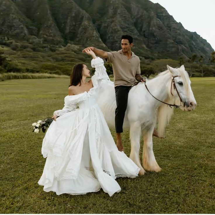 Majestic and Romantic Journeys: Unforgettable Horse Prewedding Shoots in Vietnam