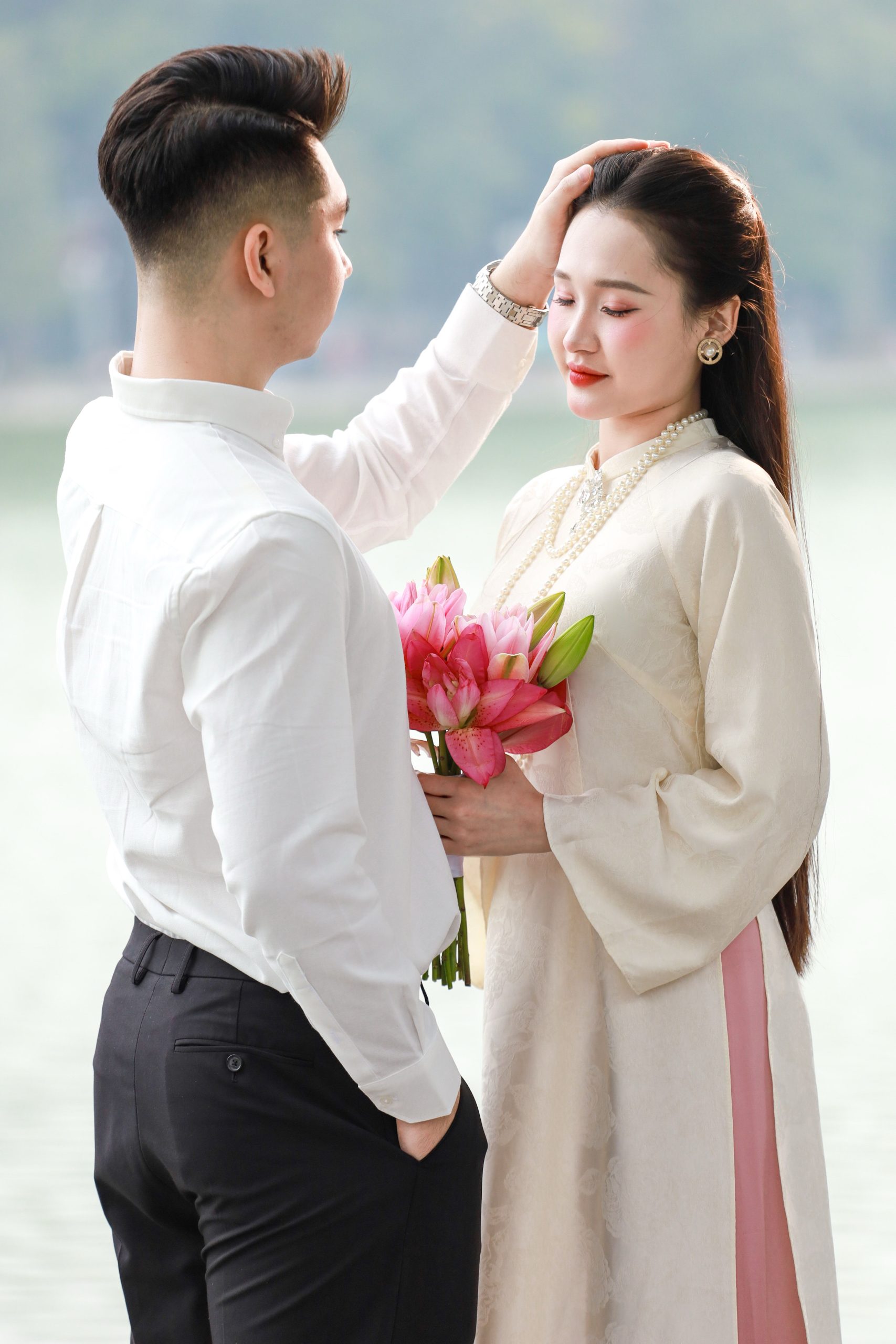Romantic Memories Saved: Intimate gvCouple Photoshoot Experiences Across Vietnam