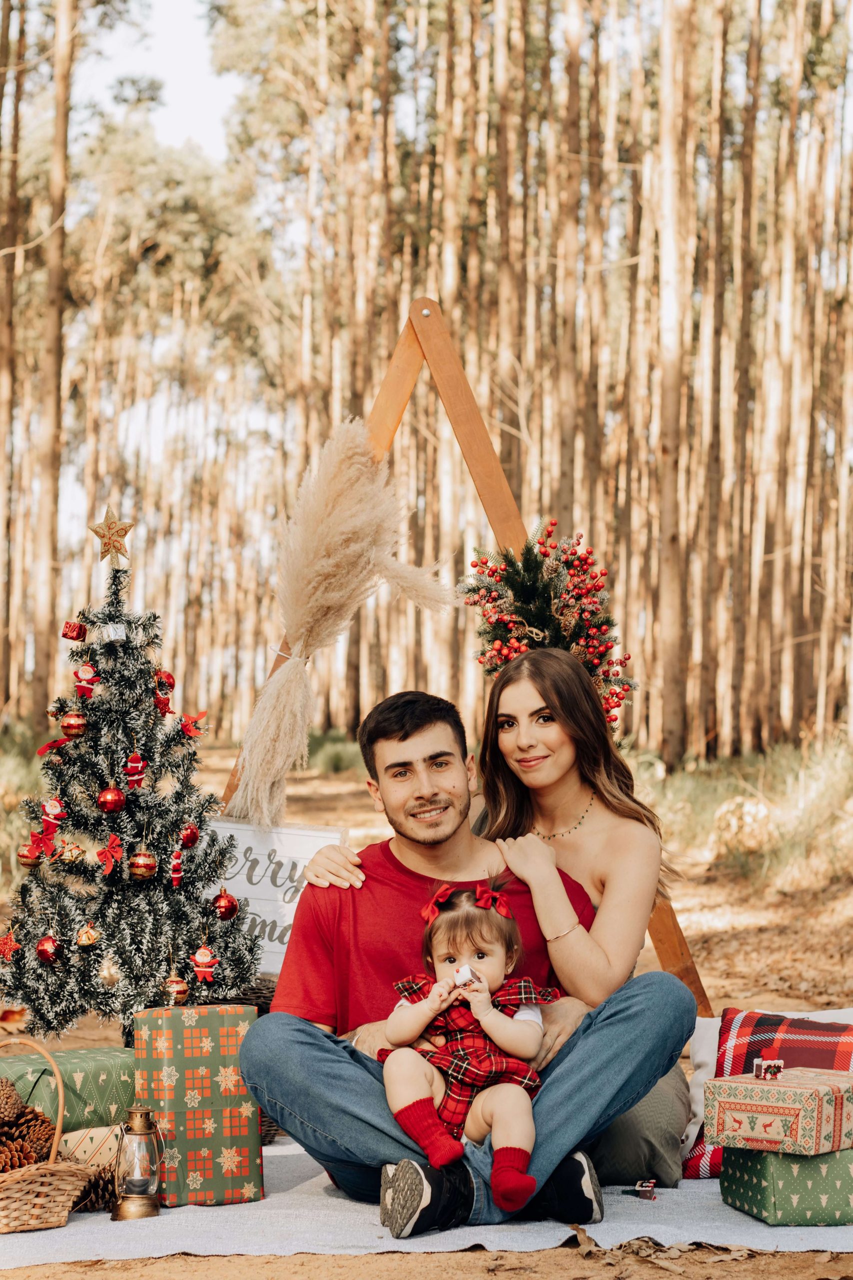 Cherished Family Connections: Heartwarming Family Photoshoot Services in Vietnam