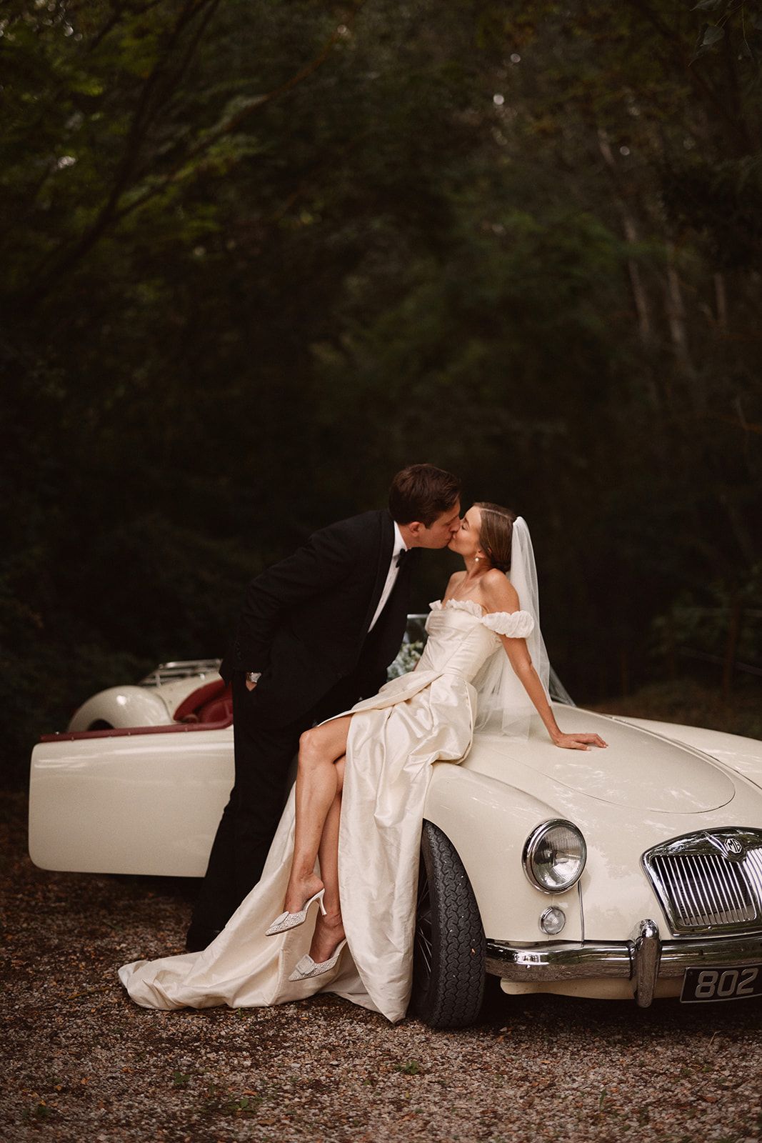 Unrivaled Elegance and Glamour: Exclusive Luxury Prewedding Shoots in Vietnam