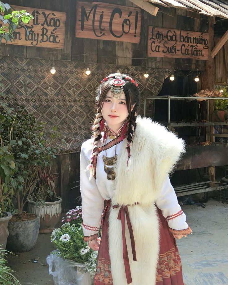 Mystical Highland Beauty: Dreamy Sapa Photoshoot Experiences in Misty Mountains